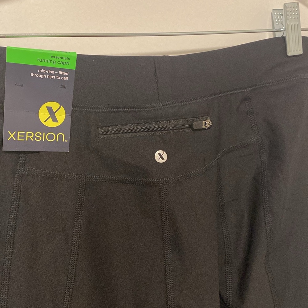 Xersion Black Women's Capri Leggings - Picture 6 of 6